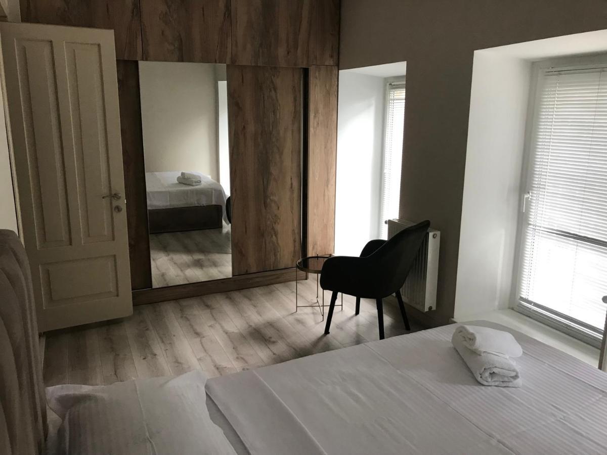 D And D Hotel 第比利斯 外观 照片