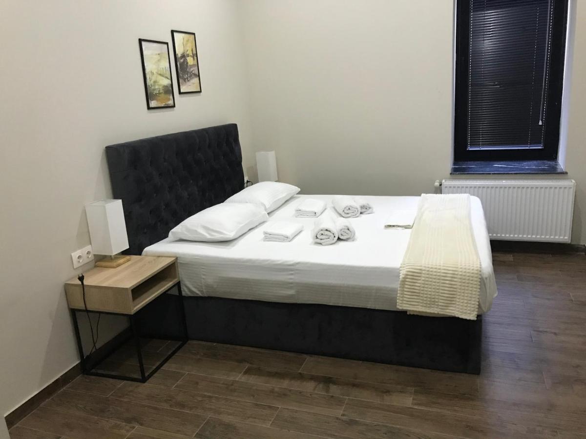 D And D Hotel 第比利斯 外观 照片