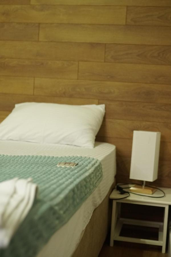 D And D Hotel 第比利斯 外观 照片